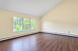6 Gordal Ln, Coram, NY 11727 - Photo 4