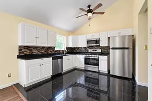 6 Gordal Ln, Coram, NY 11727 - Photo 6