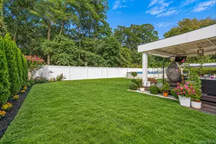 542 Agamemnon Ave, Bellport, NY 11713 - Photo 4