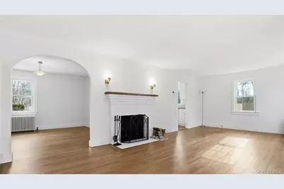 12 Summit Boulevard, Westhampton, NY 11977 - Photo 4