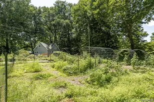 13-14 Creekside Pl, Pleasant Valley, NY 12569 - Photo 46