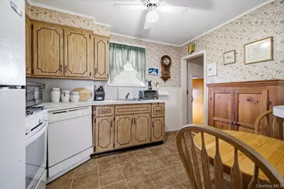 47 Chester Court, Oceanside, NY 11572 - Photo 12