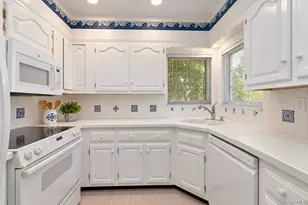 564 Richmond Rd, East Meadow, NY 11554 - Photo 12