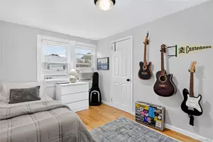12 Pulaski Pl, Port Washington, NY 11050 - Photo 16