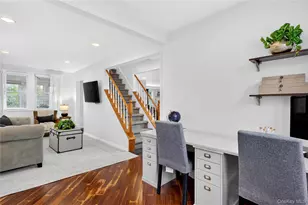12 Pulaski Pl, Port Washington, NY 11050 - Photo 4