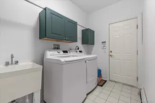 238 Harbor View Dr, Port Washington, NY 11050 - Photo 18