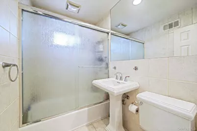 204 W 3rd Street, Deer Park, NY 11729 - Photo 26