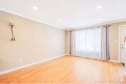 204 W 3rd Street, Deer Park, NY 11729 - Photo 14