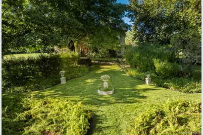 283-289, 299 Starr Ridge Road, Brewster, NY 10509 - Photo 4