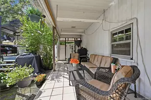 124 E Woodside Ave, Patchogue, NY 11772 - Photo 28