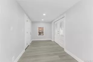 10-73 McBride St, Far Rockaway, NY 11691 - Photo 32