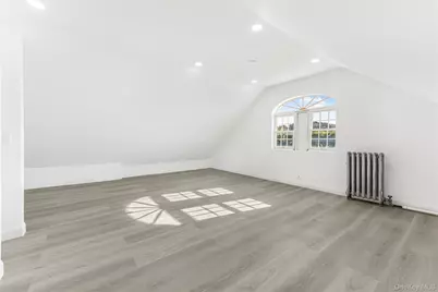 1073 McBride Street, Far Rockaway, NY 11691 - Photo 22
