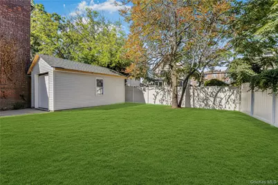 1073 McBride Street, Far Rockaway, NY 11691 - Photo 38