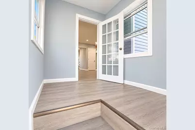 10 Frank Avenue, Bellmore, NY 11710 - Photo 24
