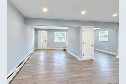 10 Frank Avenue, Bellmore, NY 11710 - Photo 10