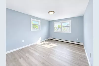 10 Frank Avenue, Bellmore, NY 11710 - Photo 16