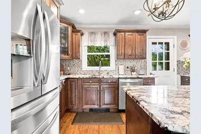 40 Greenwood Drive, North Babylon, NY 11703 - Photo 10
