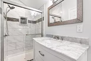 40 Greenwood Dr, North Babylon, NY 11703 - Photo 18