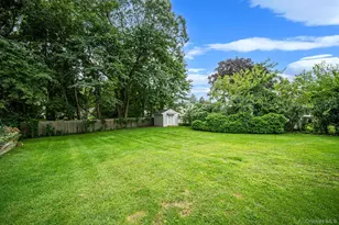 24 Spruce St, Smithtown, NY 11787 - Photo 6