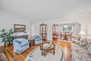 24 Spruce St, Smithtown, NY 11787 - Photo 16