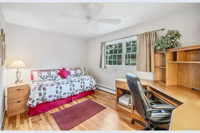 24 Spruce Street, Smithtown, NY 11787 - Photo 32