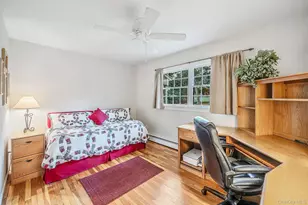 24 Spruce St, Smithtown, NY 11787 - Photo 32
