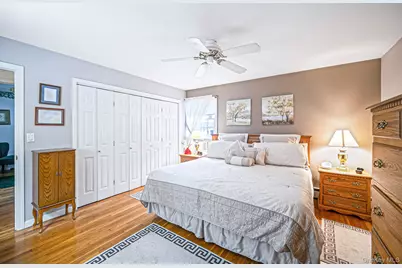 24 Spruce Street, Smithtown, NY 11787 - Photo 28