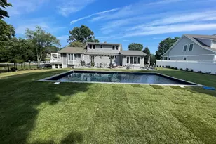 580 Gin Ln, Southold, NY 11971 - Photo 2