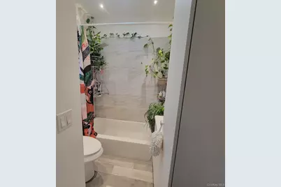 248 Graff Avenue, Bronx, NY 10465 - Photo 24