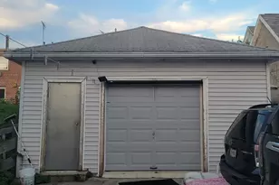 248 Graff Ave, Bronx, NY 10465 - Photo 10