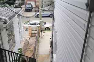 248 Graff Ave, Bronx, NY 10465 - Photo 36