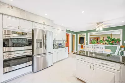 30 Damin Circle, Saint James, NY 11780 - Photo 16