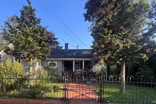 1375 W Main St, Riverhead, NY 11901 - Photo 6