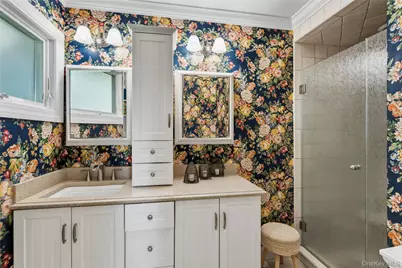 58 Ridge Drive E, Roslyn, NY 11576 - Photo 14