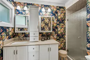 58 Ridge Dr E, Roslyn, NY 11576 - Photo 14