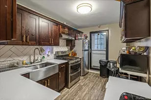 305 Rogers Ave, Brooklyn, NY 11225 - Photo 18