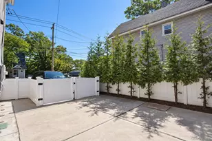 45 Lynbrook Ave, Lynbrook, NY 11563 - Photo 20