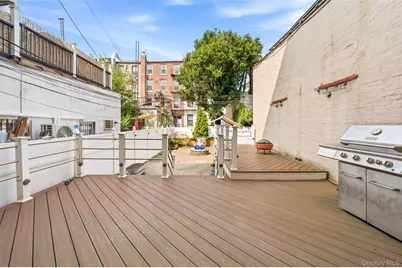 117 President Street, Brooklyn, NY 11231 - Photo 10