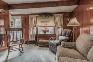 515 Gillette Ave, Bayport, NY 11705 - Photo 10