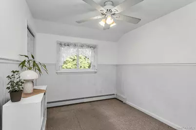 160 Overlook Drive, East Islip, NY 11730 - Photo 18