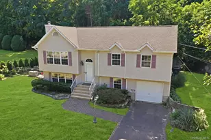 701 Park Ave, Huntington, NY 11743 - Photo 2