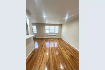 83-58 265th Street, Glen Oaks, NY 11004 - Photo 2