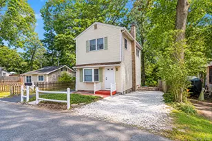 123 Denton St, Patchogue, NY 11772 - Photo 2