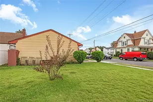 150 Holly Ave, Hempstead, NY 11550 - Photo 4