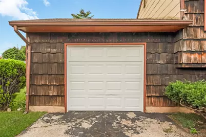 150 Holly Avenue, Hempstead, NY 11550 - Photo 10