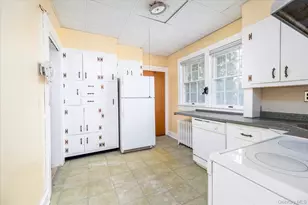 60 Ogston Terrace, Malverne, NY 11565 - Photo 10