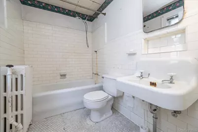 60 Ogston Terrace, Malverne, NY 11565 - Photo 18