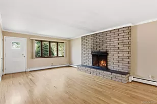 439 9th St, West Babylon, NY 11704 - Photo 6