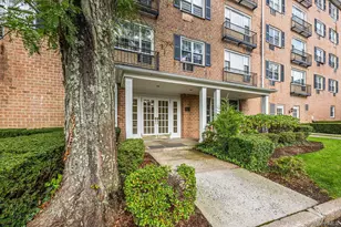 1 Consulate Dr, Tuckahoe, NY 10707 - Photo 2