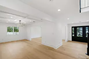 3 Aron Dr, Woodbury, NY 11797 - Photo 20